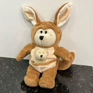 STARBUCKS KANGAROO Bear & Baby JOEY 2019.  11” Approx. POUCH. Australia